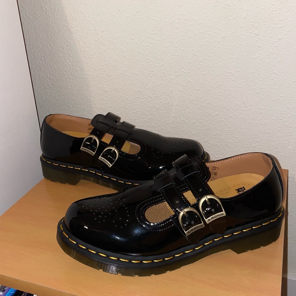 Dr Martens 8065 Patent Leather Mary Jane women size 8